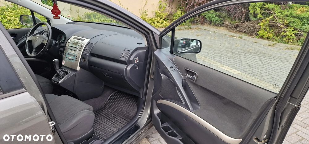 Toyota Corolla Verso 1.8 Prestige 7os - 24