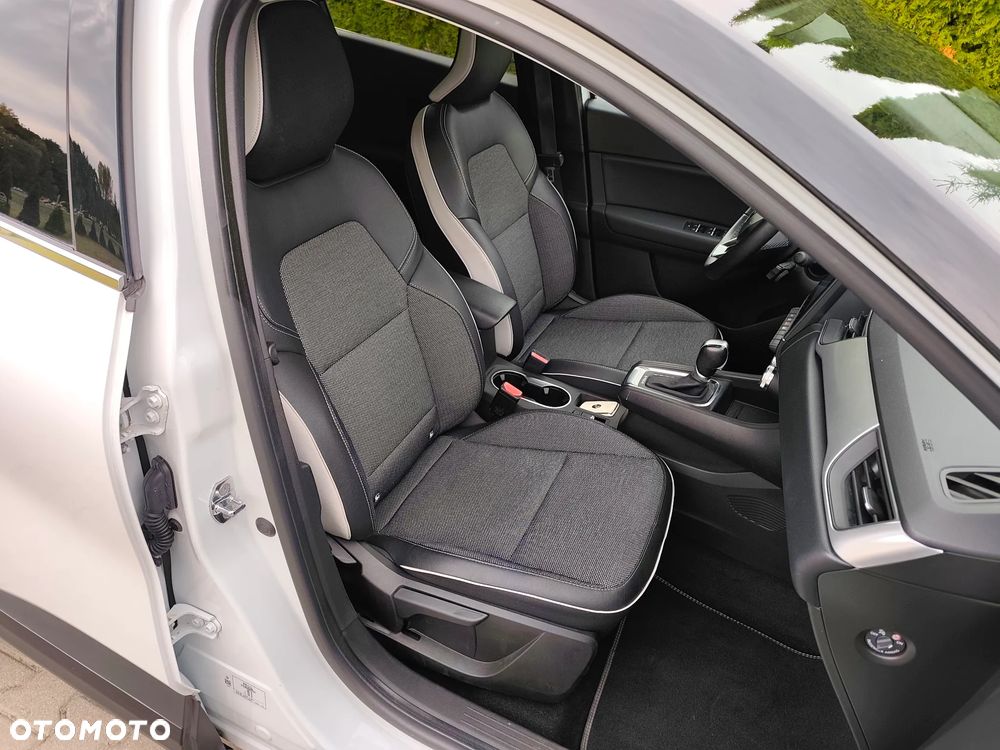 Renault Captur 1.6 E-TECH Full Hybrid 145 Intens - 28