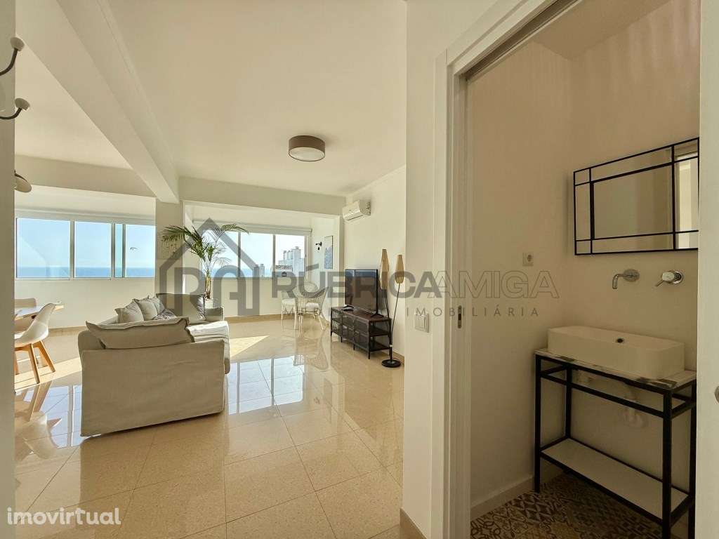 Apartamento T1 renovado com vista mar a 100 metros da praia - Quart... - Grande imagem: 3/25