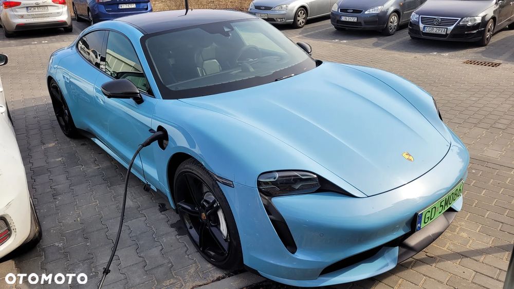 Porsche Taycan - 3