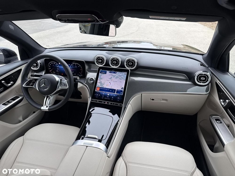 Mercedes-Benz GLC - 19