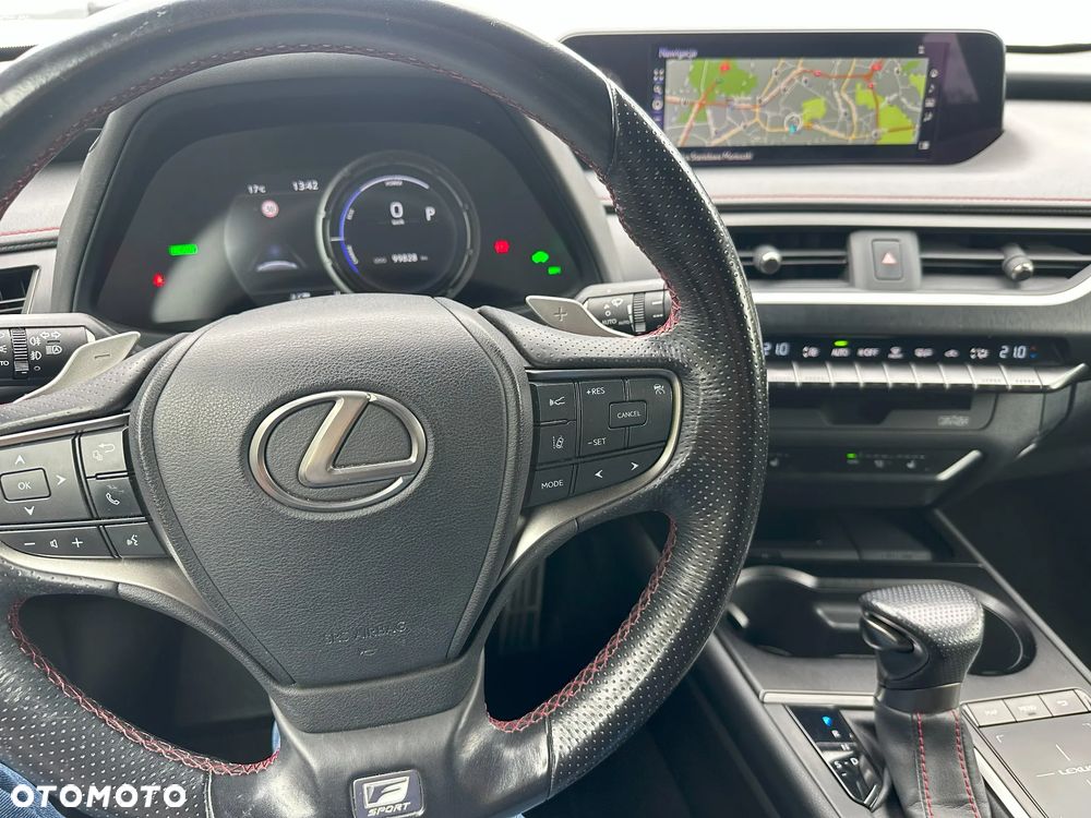 Lexus UX 250h F Sport AWD - 8