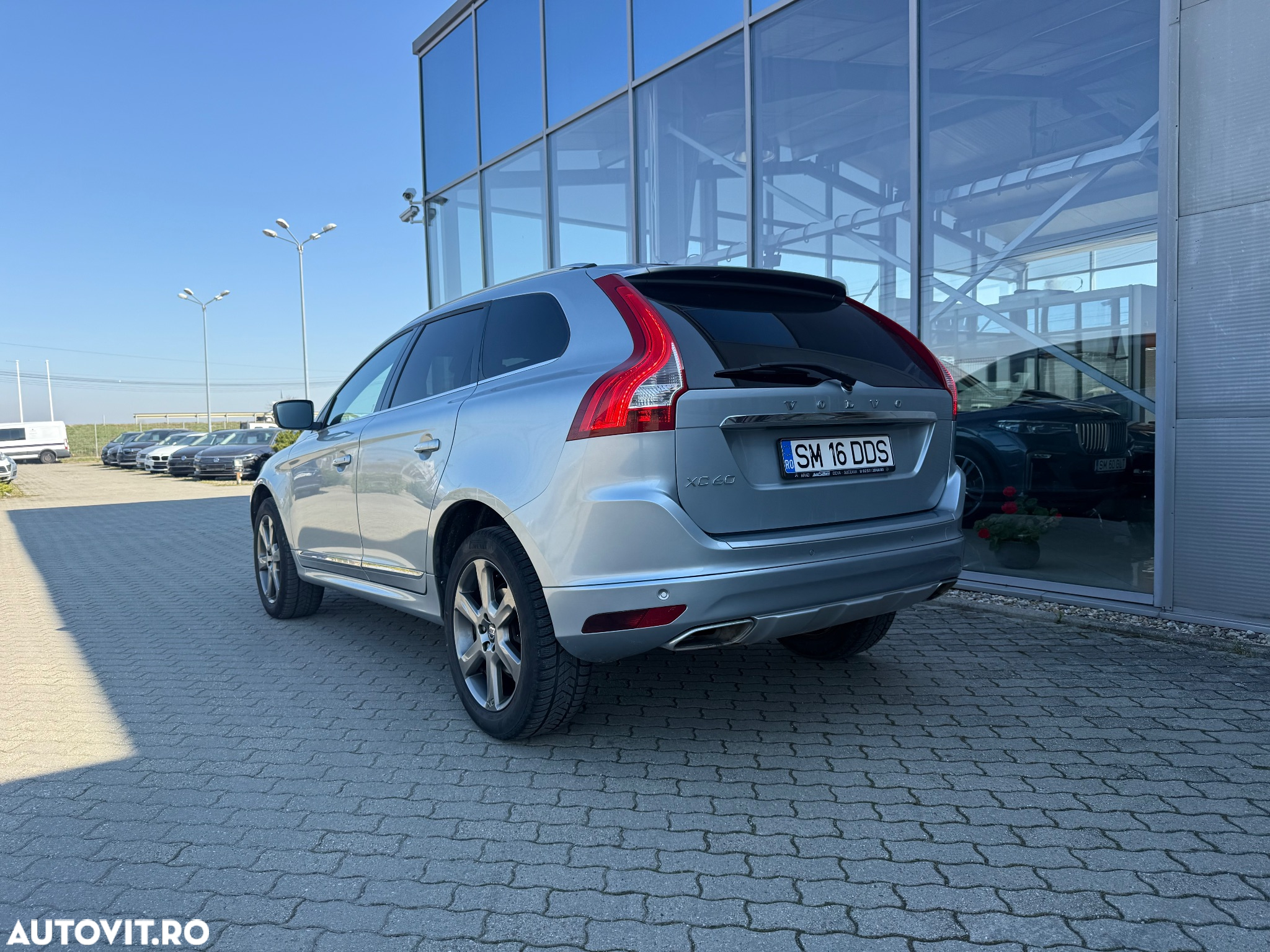 Volvo XC 60 D5 AWD Aut. Summum - 3