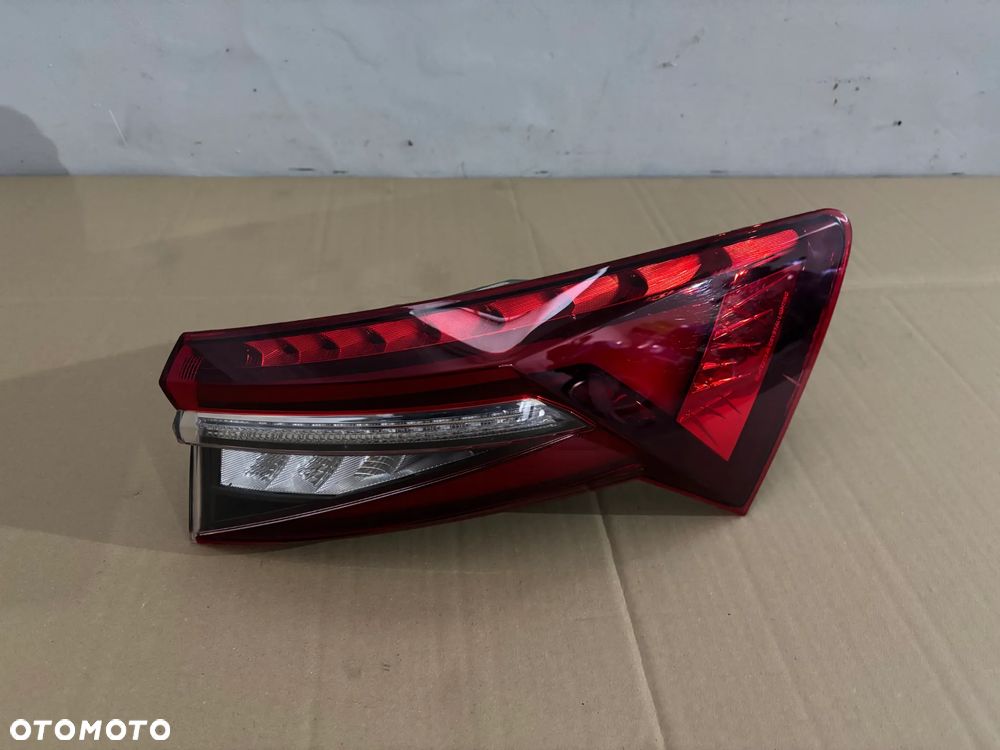 Skoda Kodiaq 16- lift LED lamp tył tylna prawa - 1