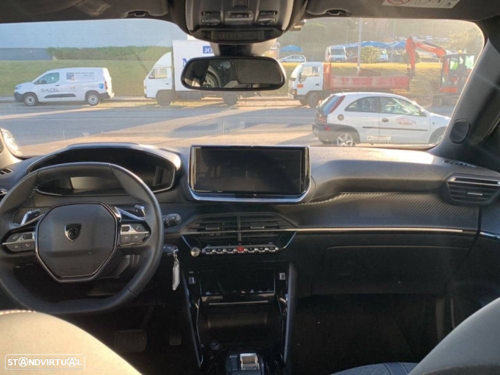 Peugeot 2008 1.2 Hybrid Allure e-DCS6 - 8