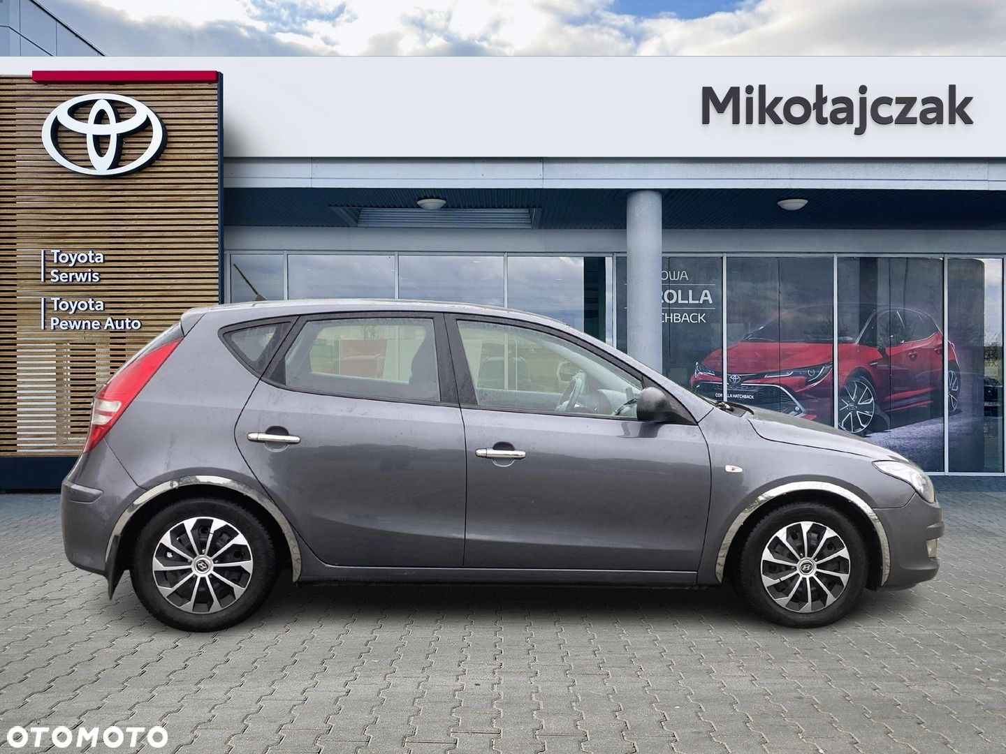 Hyundai i30 1.4 Base + - 10