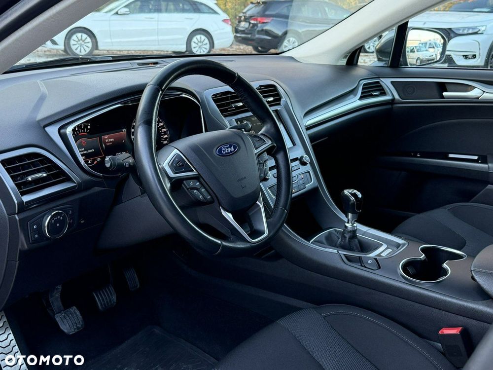 Ford Mondeo - 12