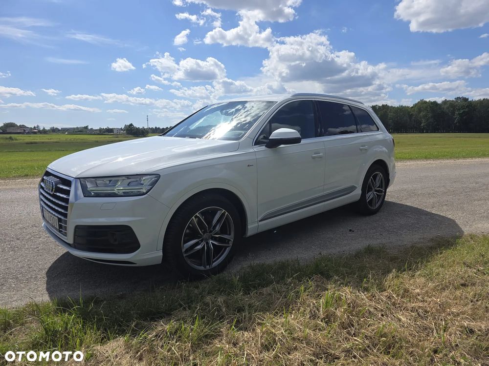Audi Q7 - 1