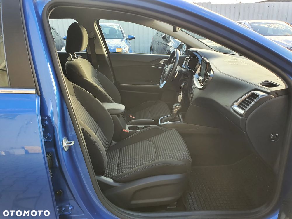 Kia Ceed - 24