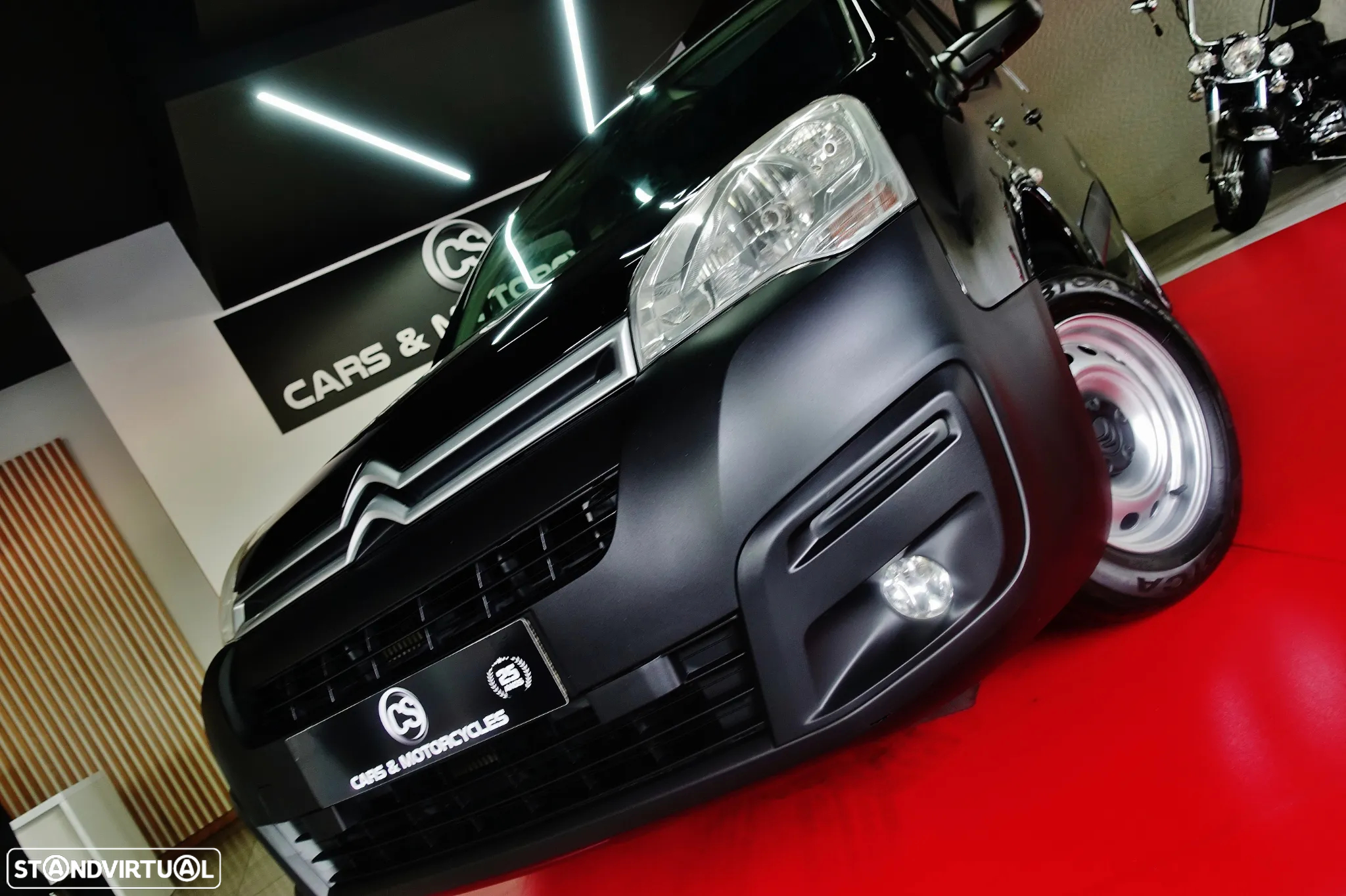 Peugeot BERLINGO IGUAL A NOVA - 11
