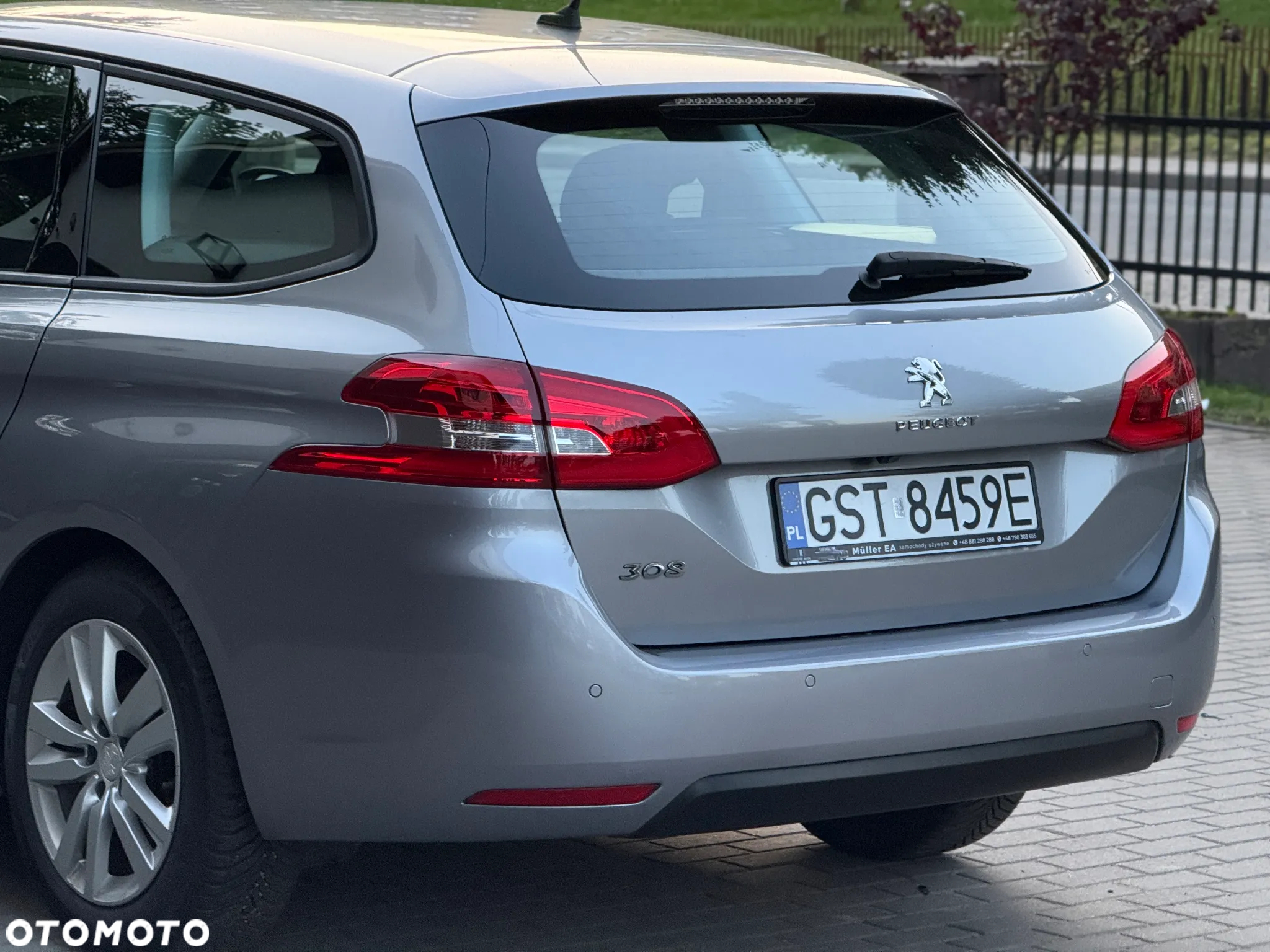 Peugeot 308 1.5 BlueHDi Active Pack Business S&S EAT8 - 9