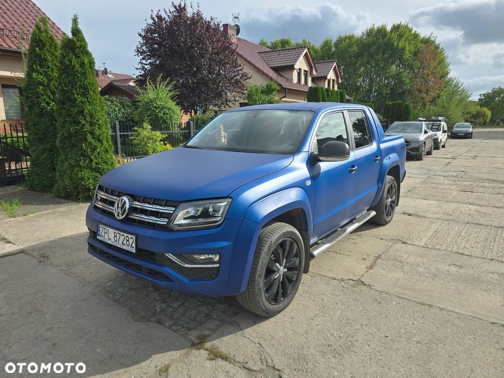 Volkswagen Amarok - 1