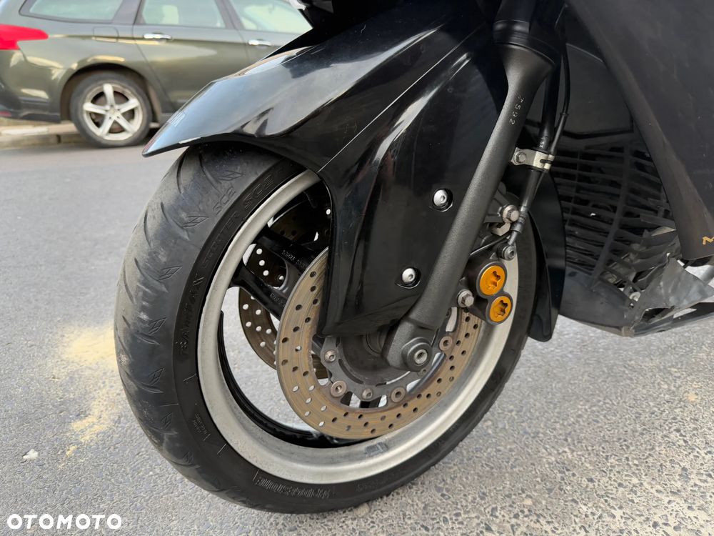 Yamaha Tmax - 19