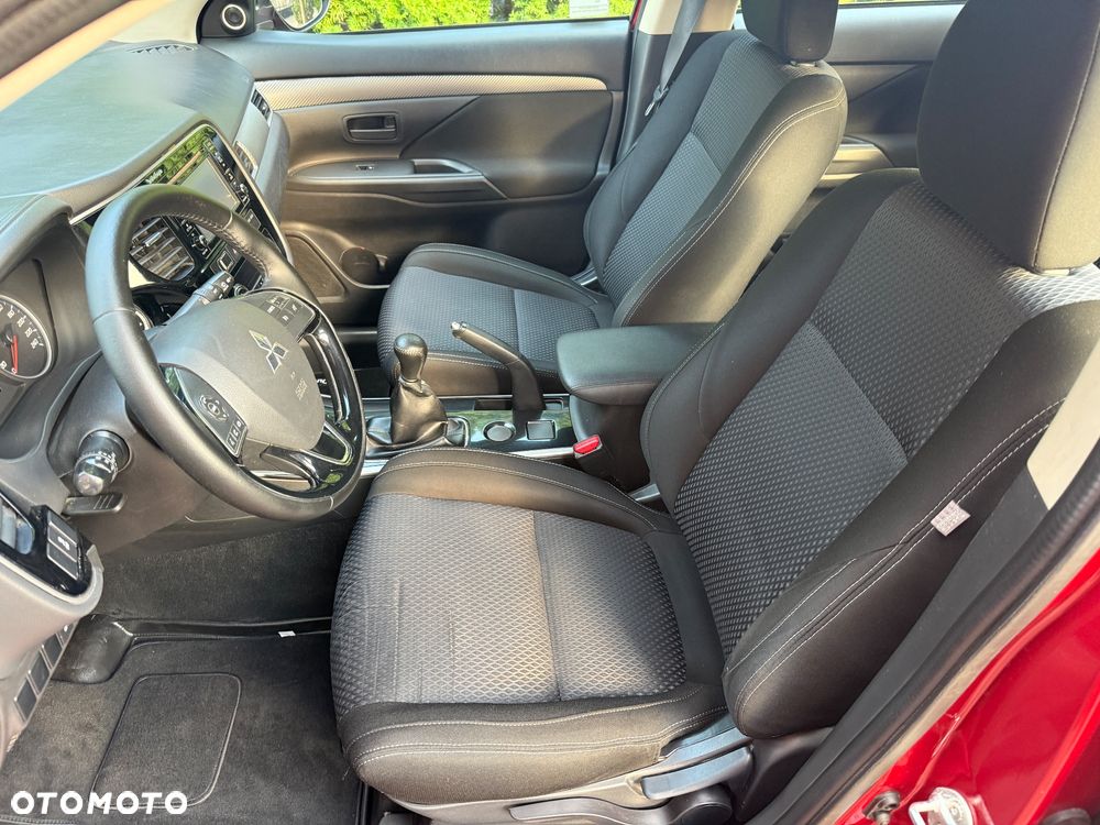 Mitsubishi Outlander 2.0 Intense + 2WD - 8