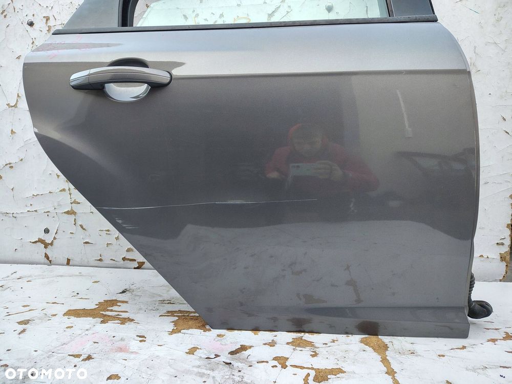 DRZWI PRAWY TYŁ FORD FOCUS MK3 HB FL LIFT VF - 2