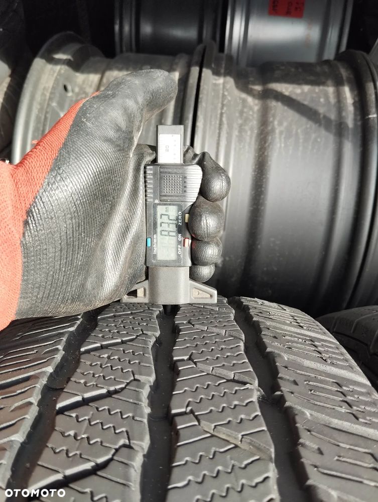 Continental VanContact Winter 215 60 17 104/102 H 4szt - 6