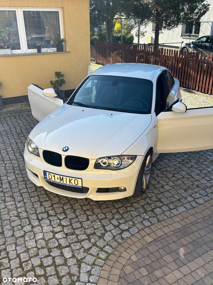 BMW Seria 1 123d Limited Edition Lifestyle mit M Sportpaket - 12