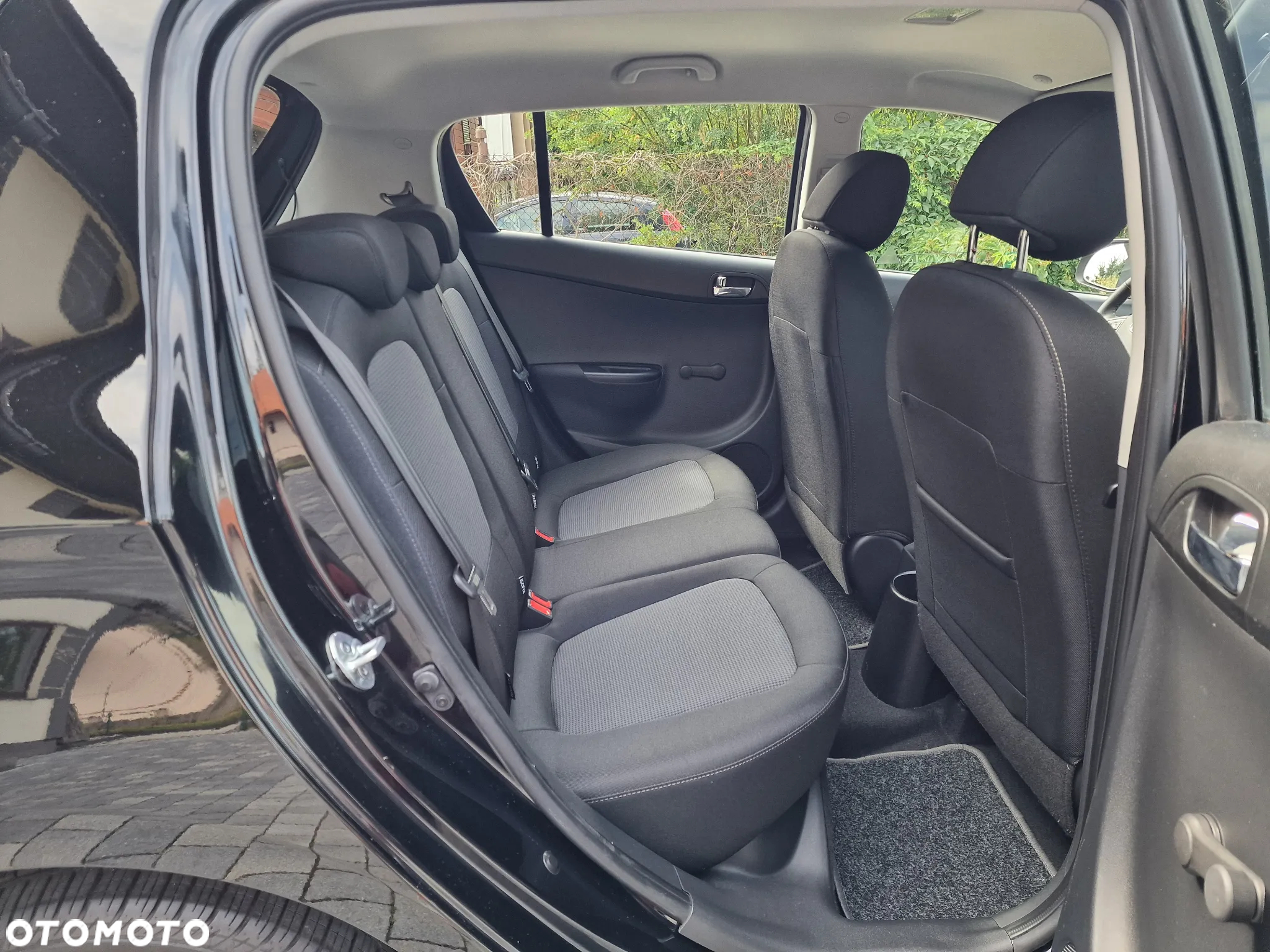 Hyundai i20 1.25 Wersja Jubileuszowa - 24