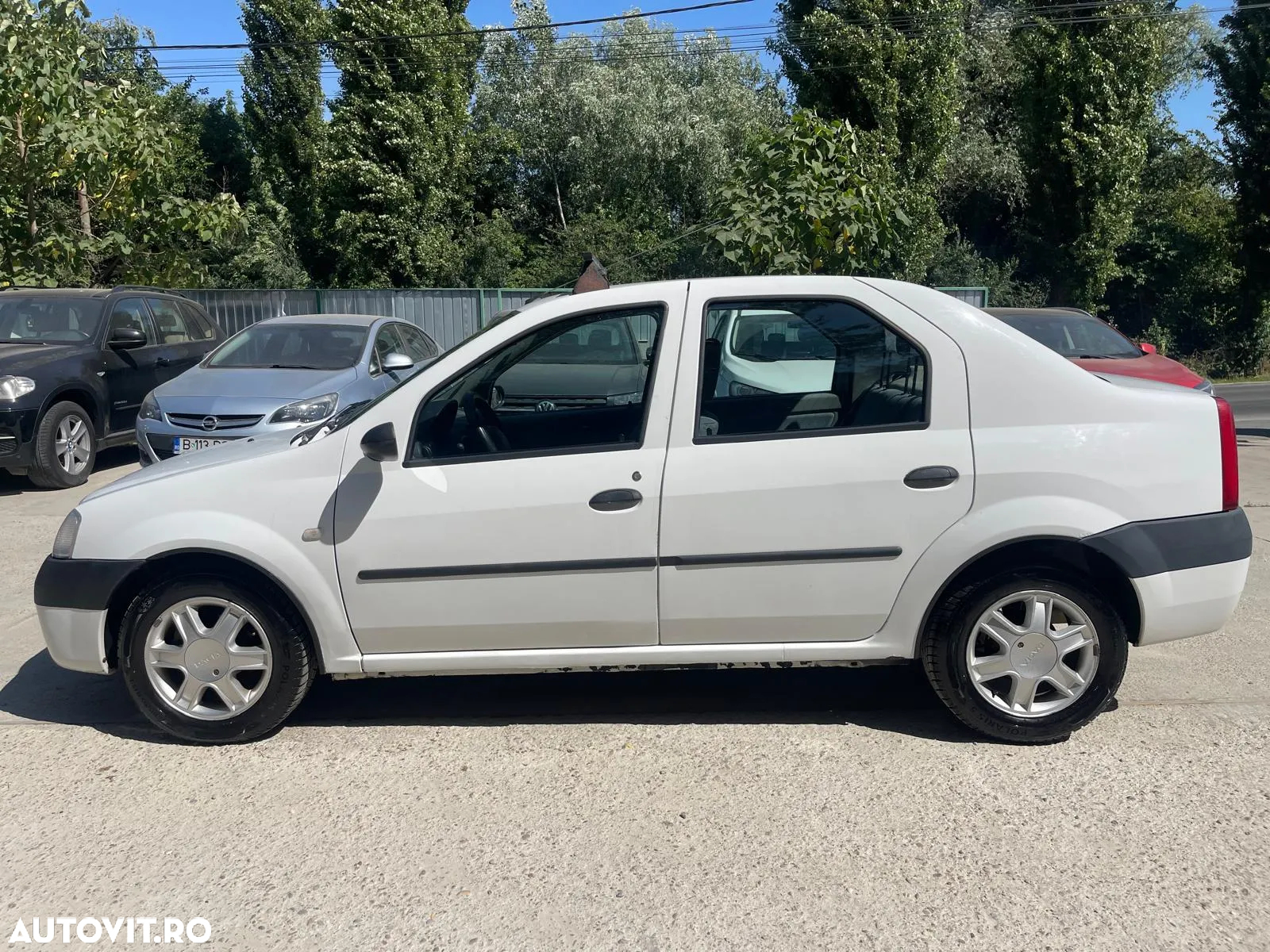 Dacia Logan 1.6 MPI Laureate - 15