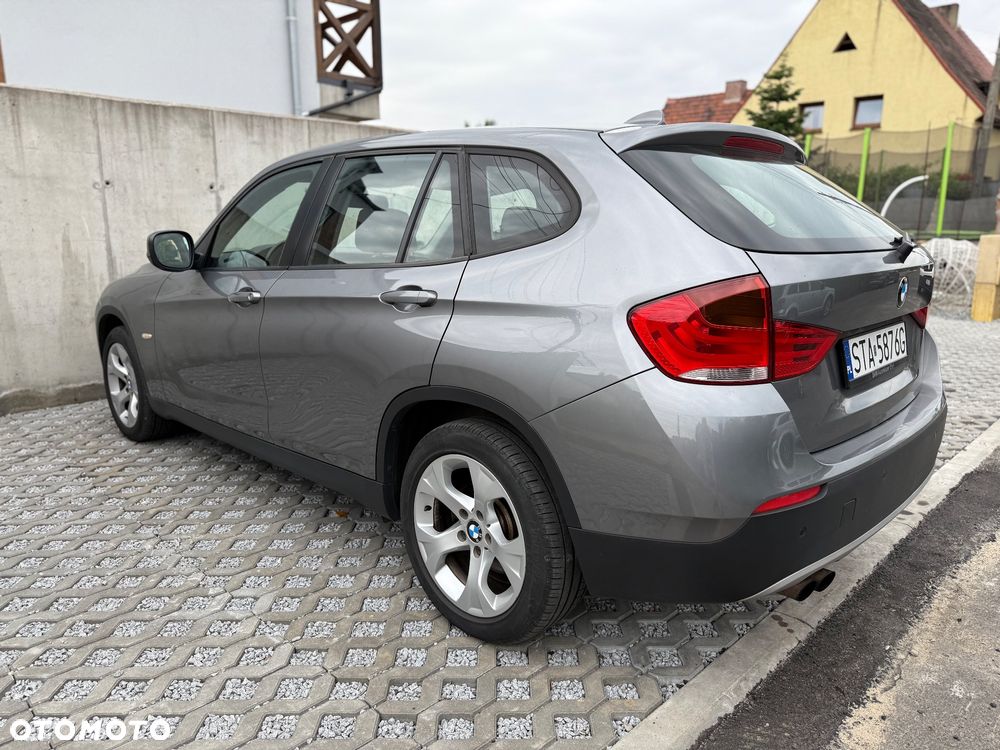 BMW X1 xDrive20i - 9