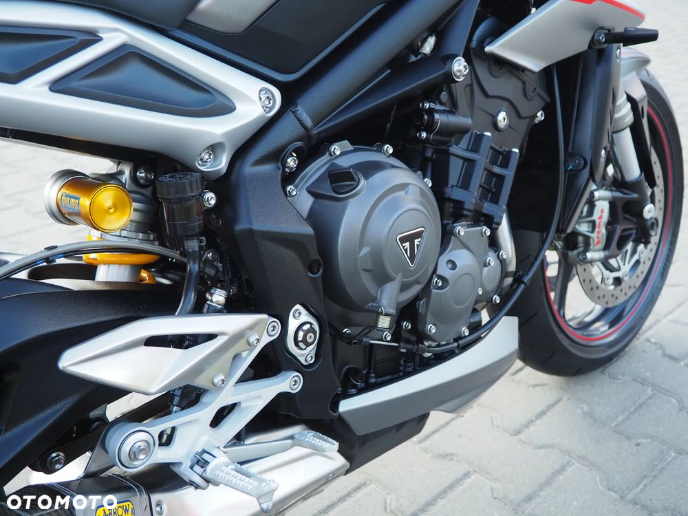 Triumph Street Triple - 24