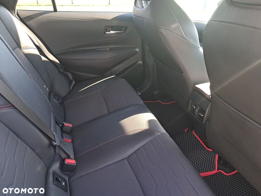 Toyota Corolla 2.0 Hybrid Executive - 14