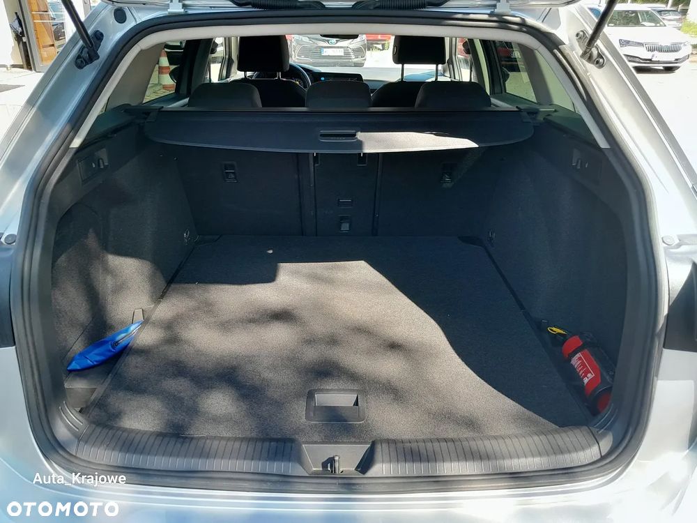Volkswagen Golf 1.5 TSI EVO Life - 32
