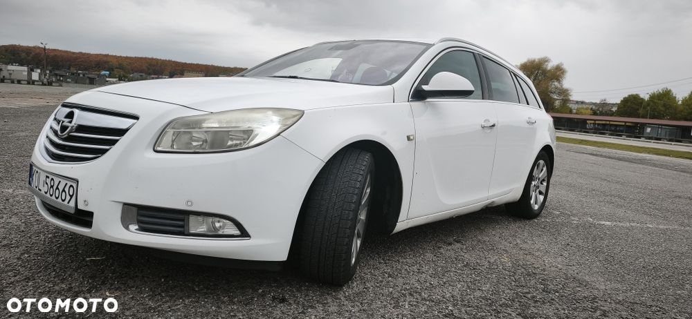 Opel Insignia - 1