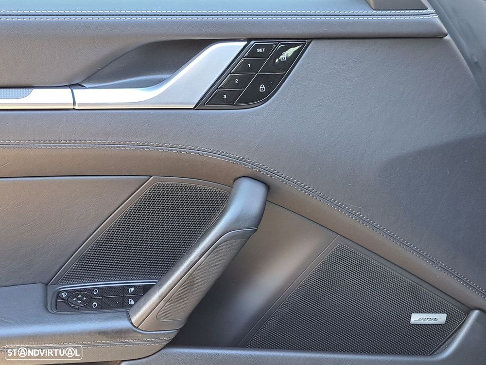 Porsche 911 (992) Carrera PDK - 4