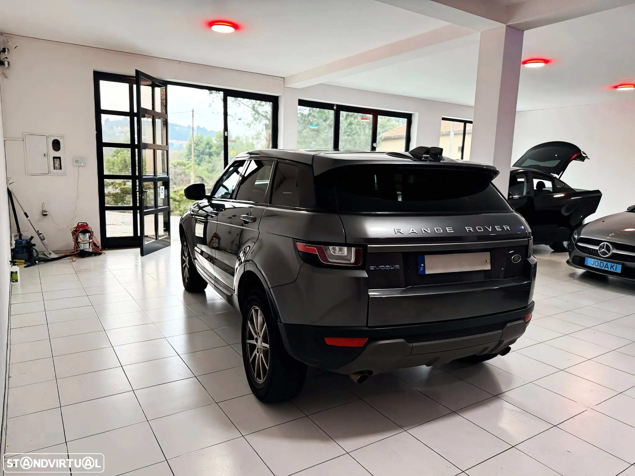 Land Rover Range Rover Evoque 2.0 TD4 Pure - 6