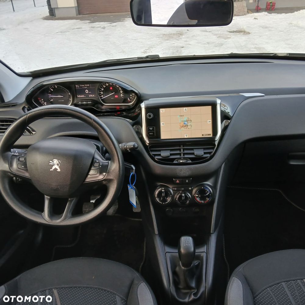 Peugeot 208 - 7