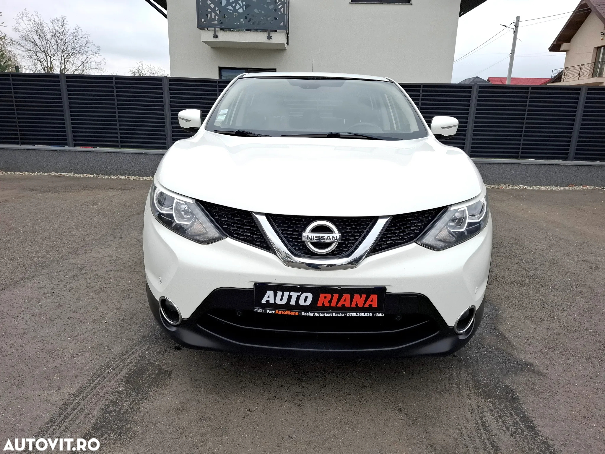 Nissan Qashqai 1.5 DCI VISIA - 10