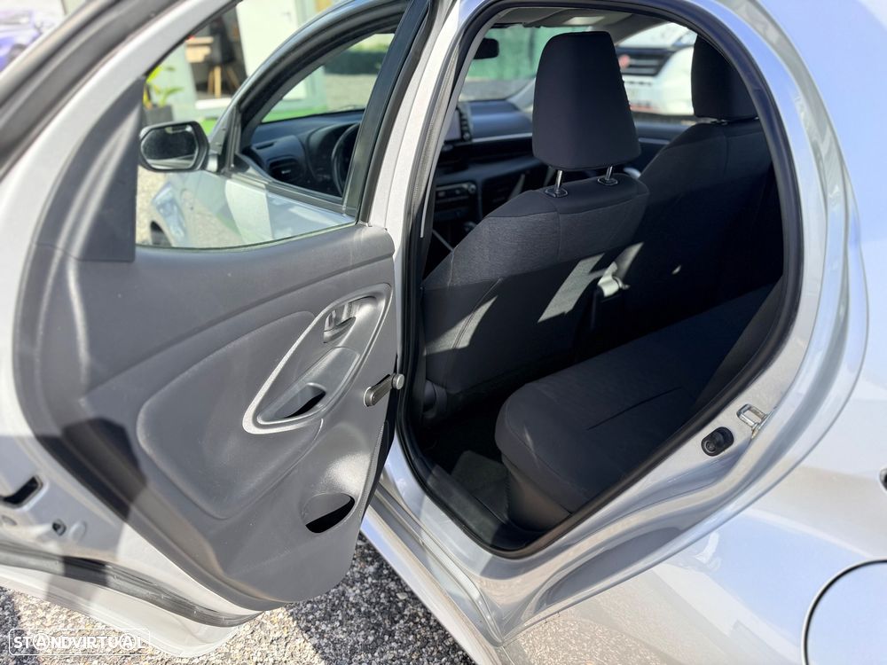 Toyota Yaris 1.5 HDF Comfort - 30