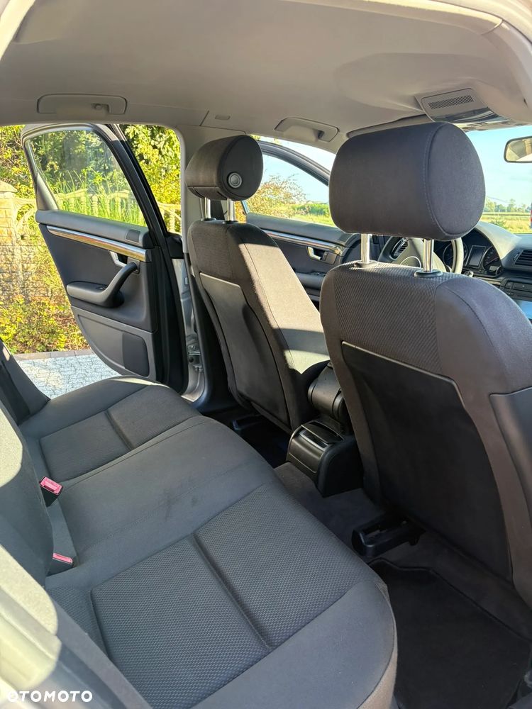 Audi A4 Limousine - 2