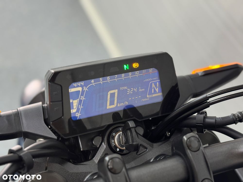 Honda CB - 27