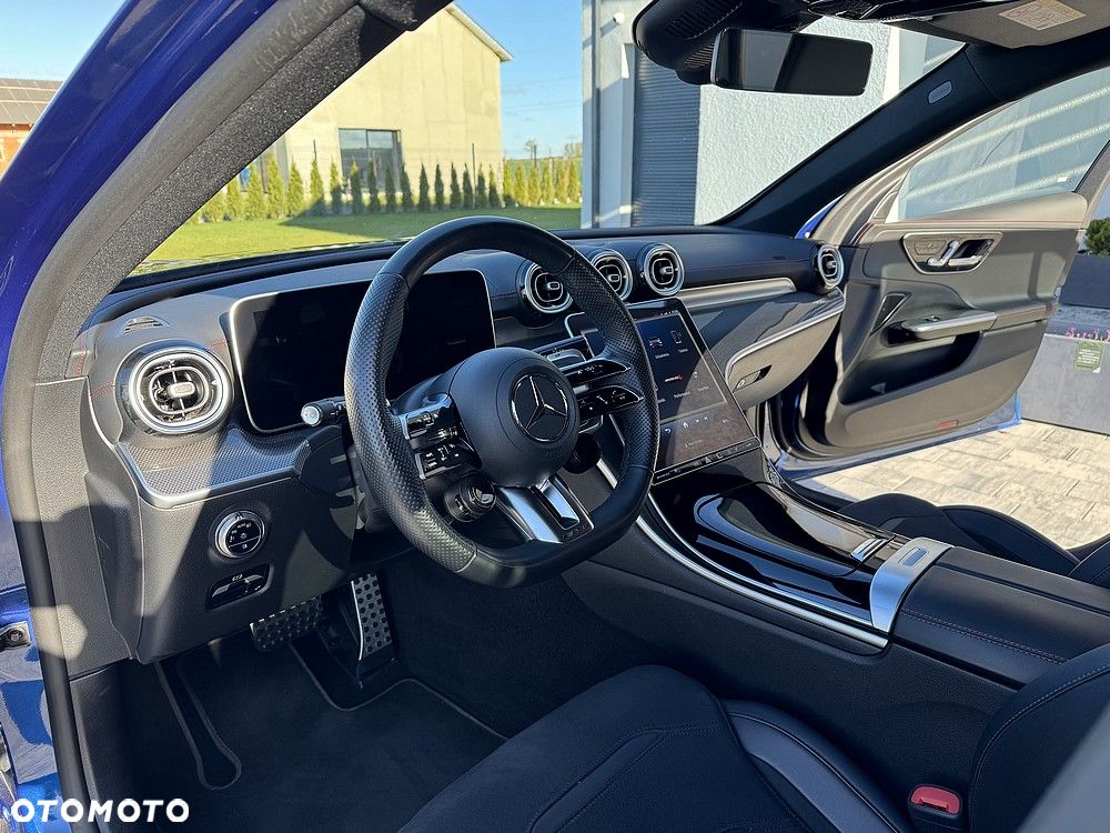 Mercedes-Benz Klasa C AMG 43 mHEV 4-Matic - 32