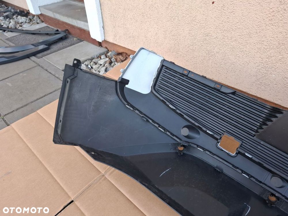 ZDERZAK TYŁ FORD EXPLORER EV ORYGINAŁ - 14