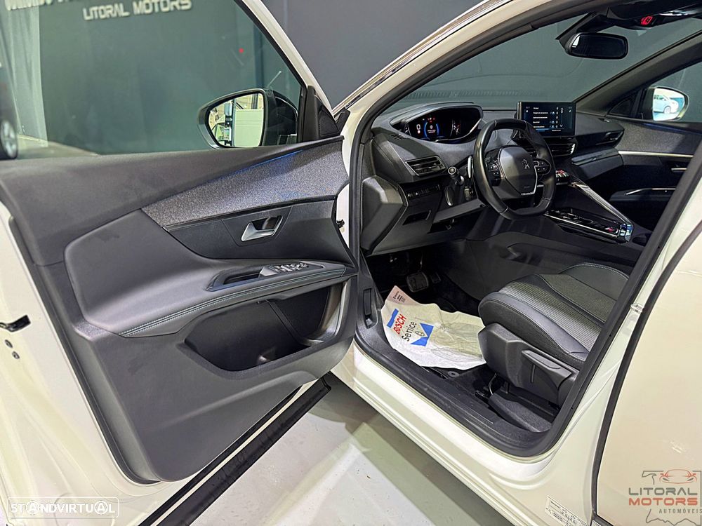 Peugeot 3008 1.2 PureTech Allure Pack EAT8 - 13