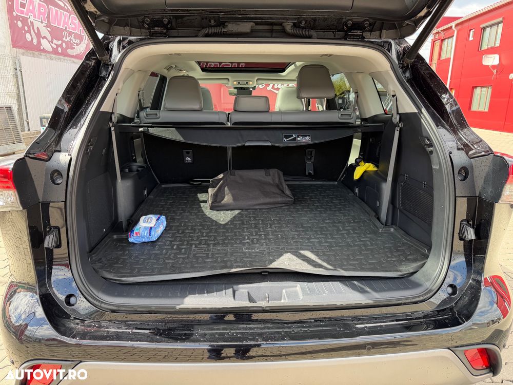 Toyota Highlander 2.5 L Dynamic Force 248CP Luxury Pearly - 23