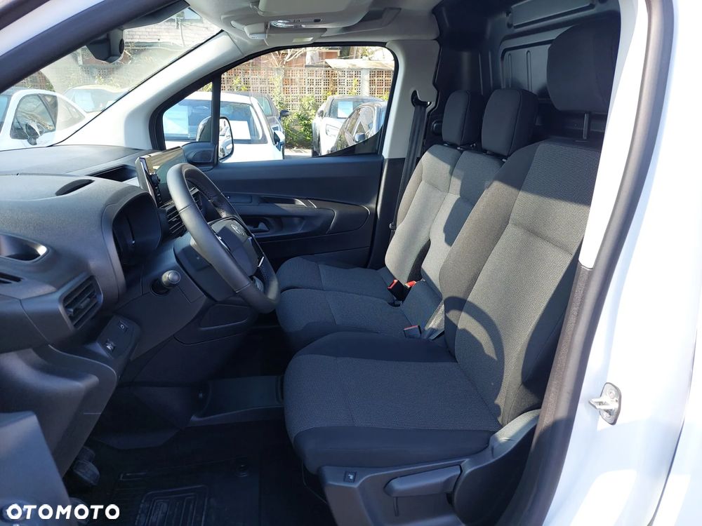 Toyota Proace City - 18