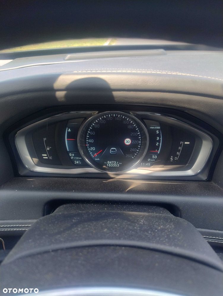 Volvo XC 60 - 6