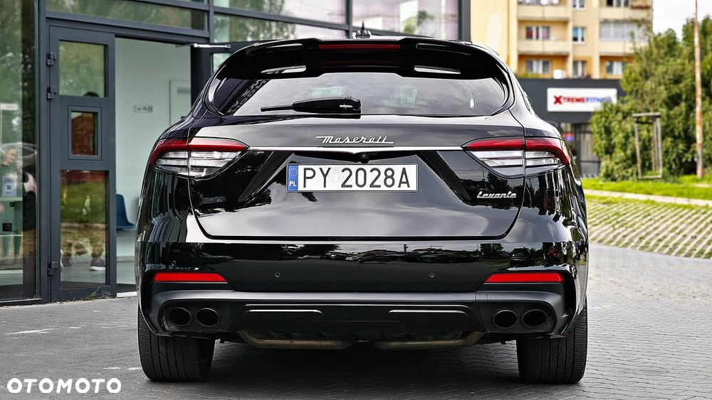 Maserati Levante - 3