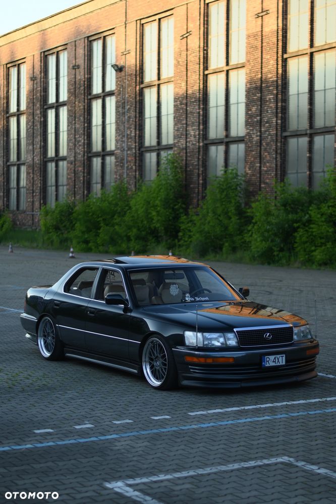 Lexus LS Standard - 1