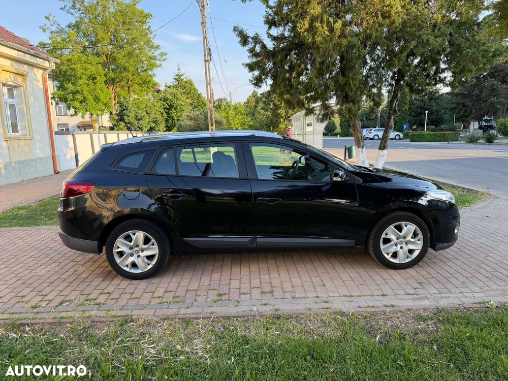 Renault Megane ENERGY dCi 110 Start & Stop Bose Edition - 9