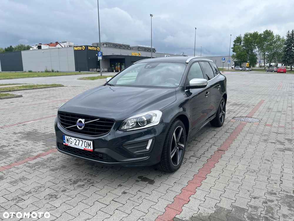 Volvo XC 60 D5 AWD R-Design Momentum - 1