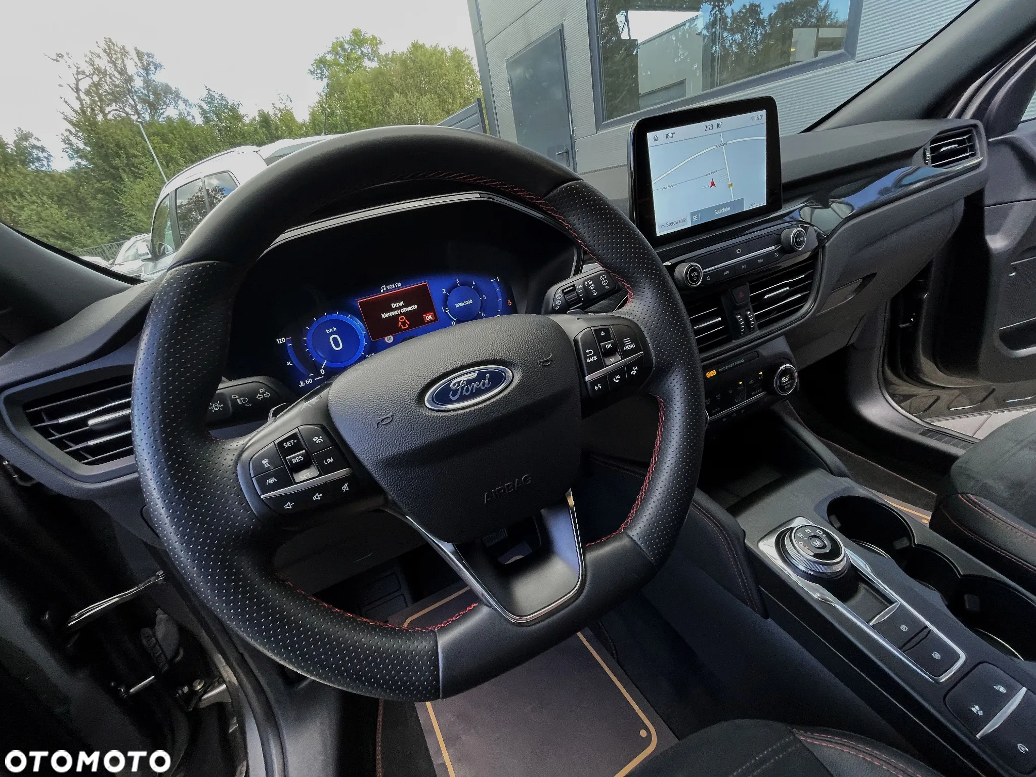 Ford Kuga 2.0 EcoBlue 4x4 ST-LINE X - 31