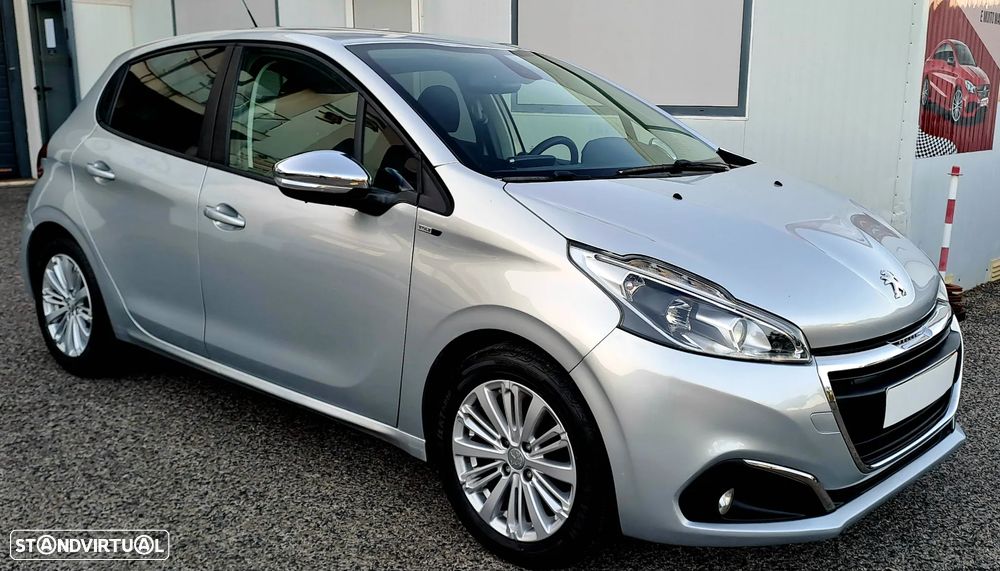Peugeot 208 1.2 PureTech Style - 5