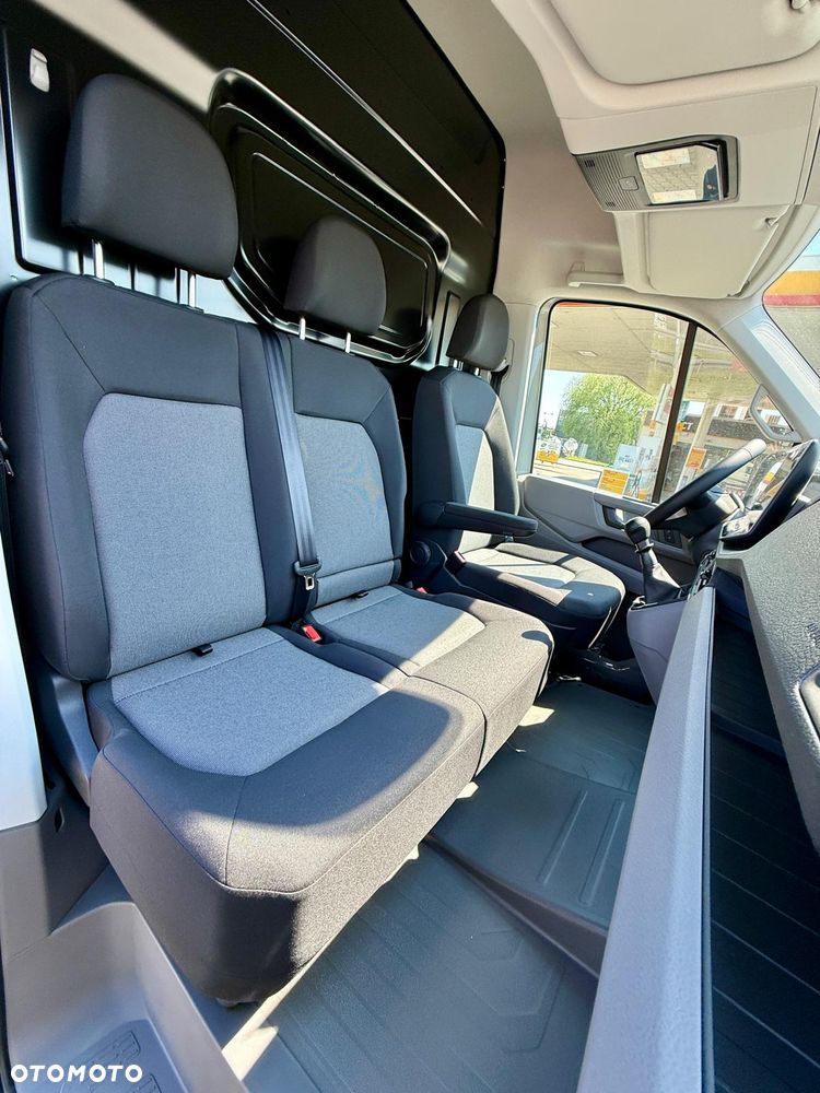 Volkswagen Crafter - 13