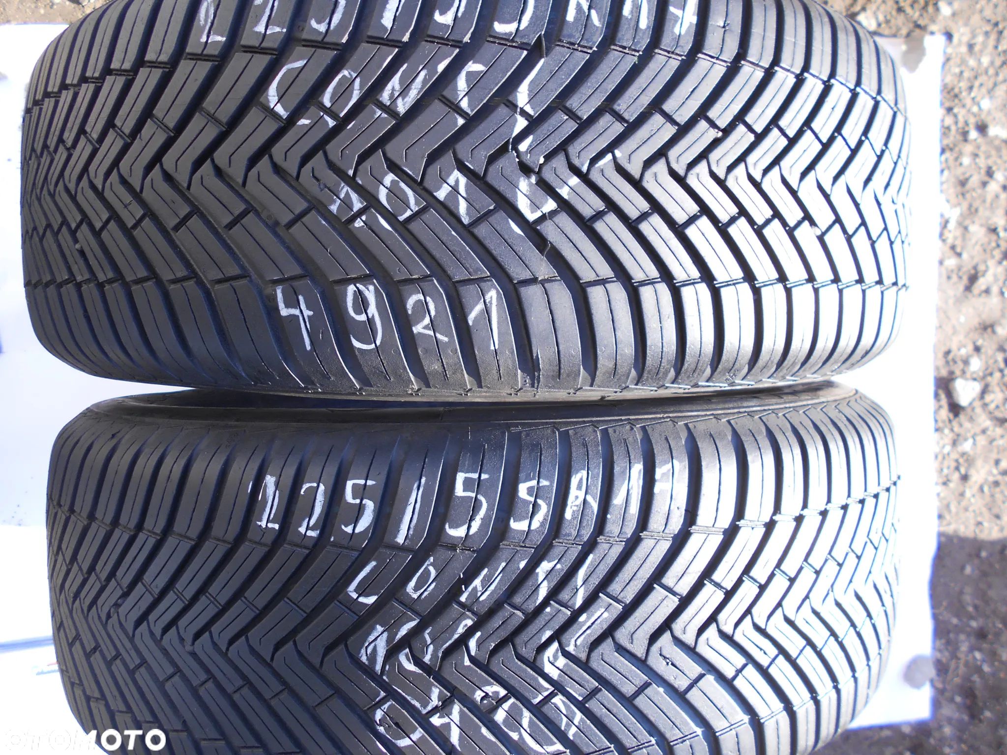 OPONY 225/55R17 CONTINENTAL ALLSEASON CONTACT DOT 4921 / 0420 7.5MM - 1