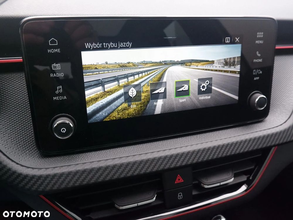 Skoda Kamiq 1.5 TSI Monte Carlo DSG - 35